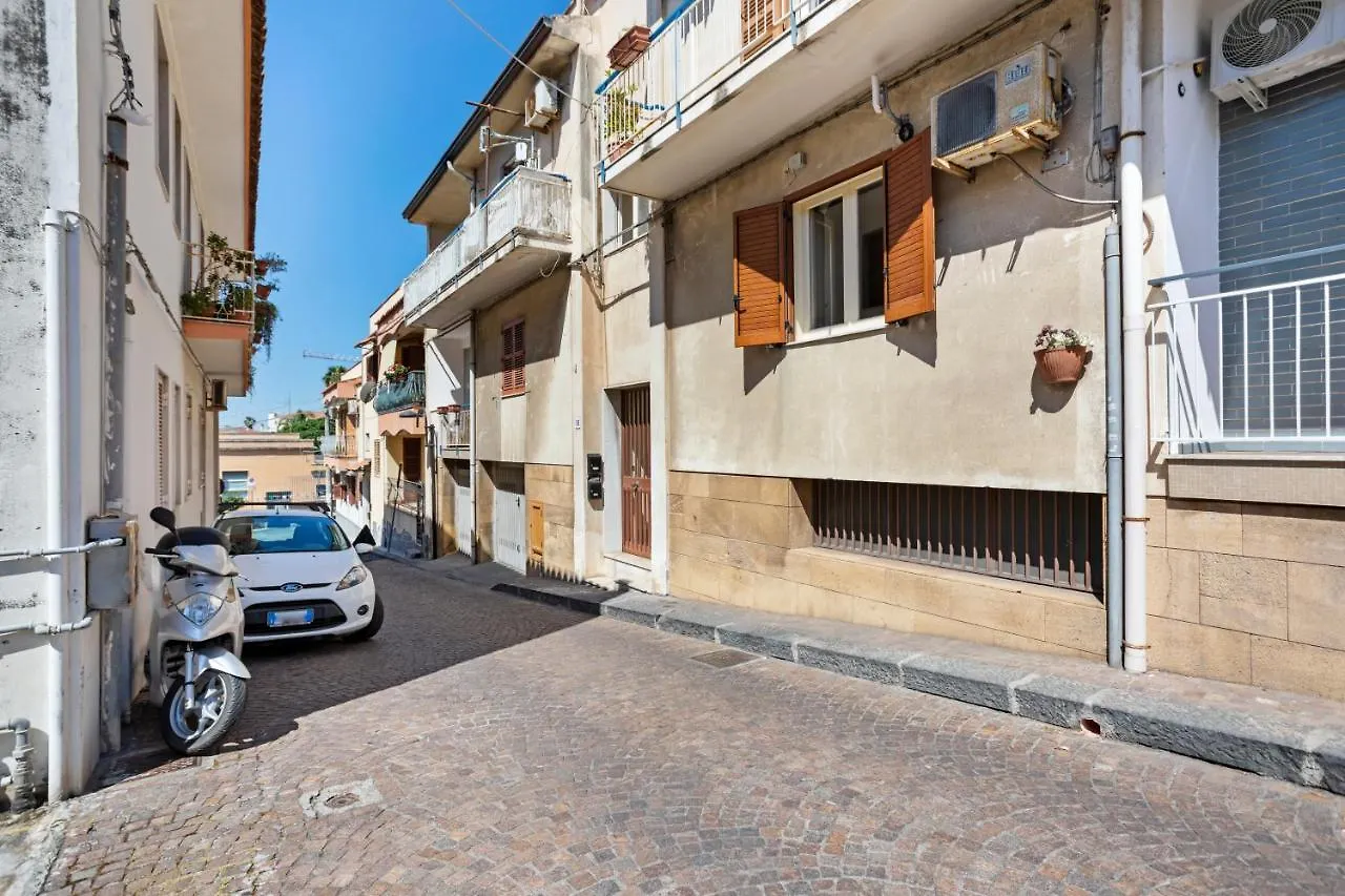 Tra il Centro e il Mare Apartment con terrazzo Aci Castello